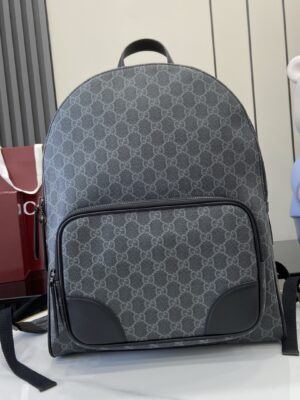 Gucci's new Emblem series men's travel bag