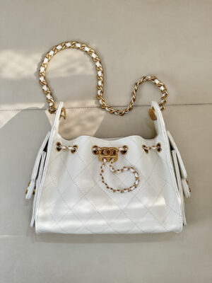 White spherical pattern