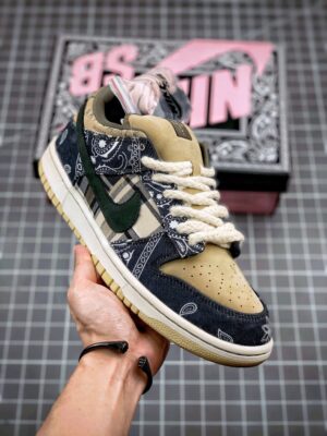 Travis Scott × SB Dunk "Jackboys"