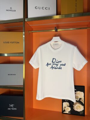 Dior's new unisex short-sleeved T-shirt