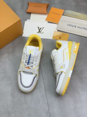 2023 Louis Vuitton LV Trainer Fashion Show