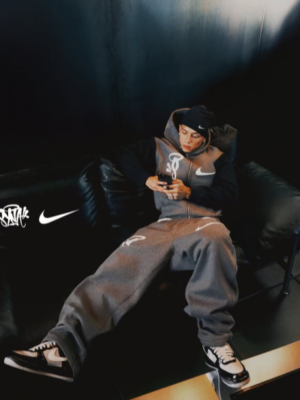 Nike × Central Cee Collaboration Solo Swoosh Streetwear Zip-Up Hooded Long-Sleeve T-Shirt for Couples